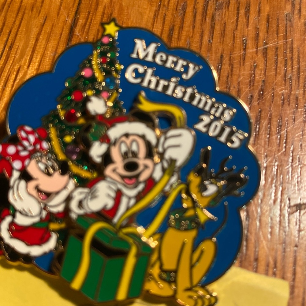 Disney trading pen